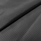 काला 5MM ग्रिड सादा ESD टीसी कपड़ा 65% पॉलिएस्टर 33% कपास 2% कार्बन फाइबर